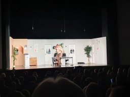 Herbsttheater 2022 - Dümmer als die Polizei erlaubt